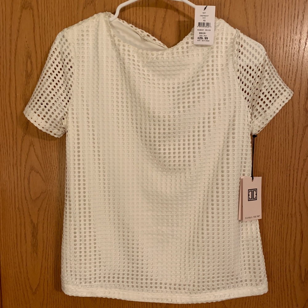 New white top with tags!